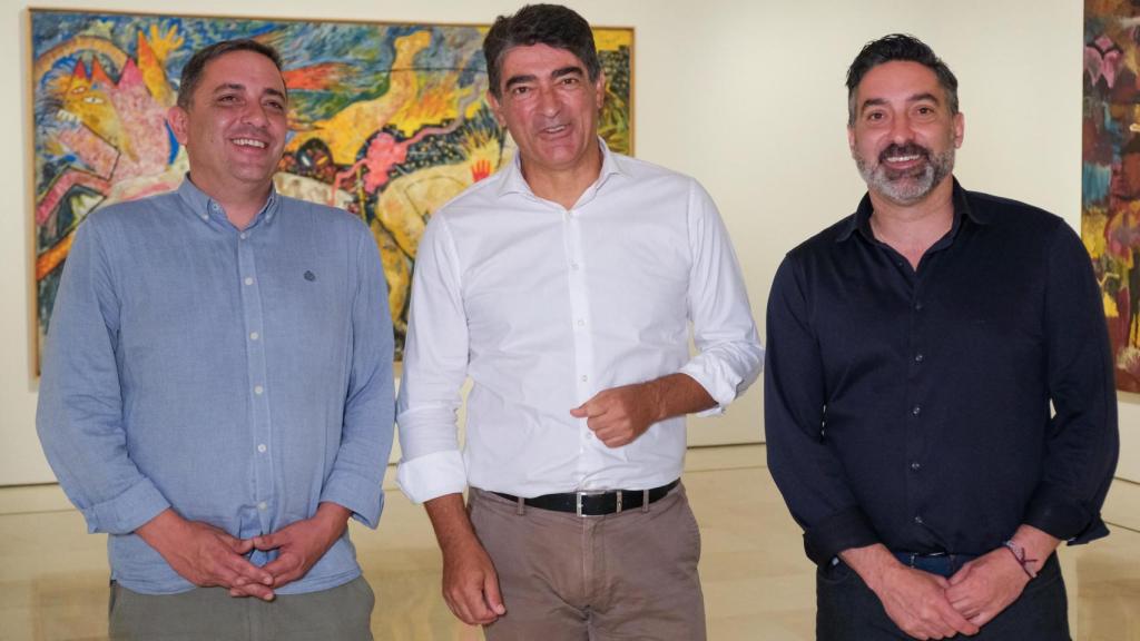 Guillermo Angusto, Javier Ferrer y Sergio Angusto este jueves en el Thyssen.