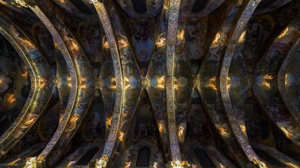 Espectáculo de luces en la 'Capilla Sixtina valenciana'. Parroquia de San Nicolás