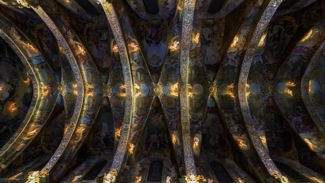 Espectáculo de luces en la 'Capilla Sixtina valenciana'. Parroquia de San Nicolás