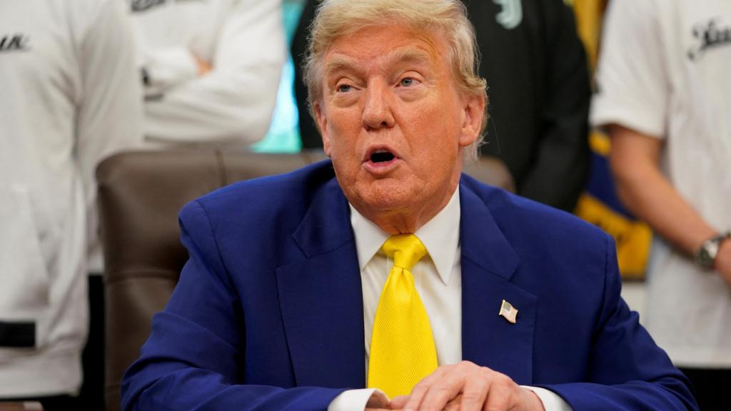 Seis agentes de Donald Trump fueron suspendidos