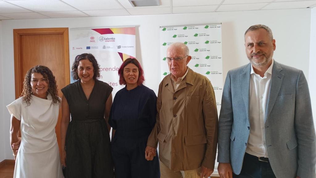 Los responsables de Inserta Empleo y la Fundación Juana de Vega