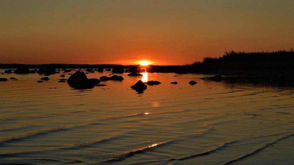 Atardecer isleño en Estonia