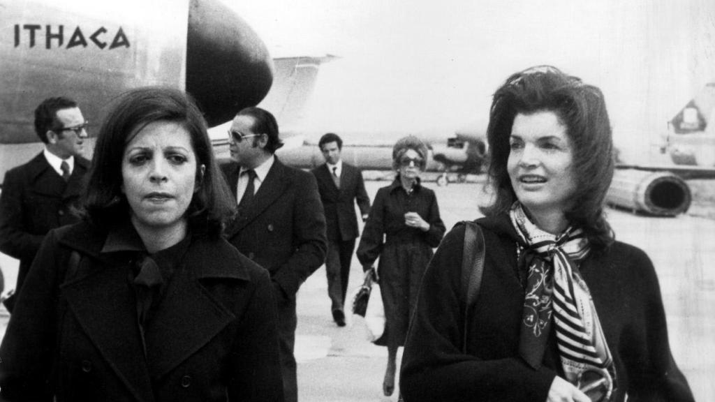 Christina Onassis, con Jackie Kennedy, en 1976.