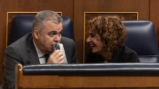 Santos Cerdán, el pasado marzo, en un pleno del Congreso con la vicepresidenta María Jesús Montero.