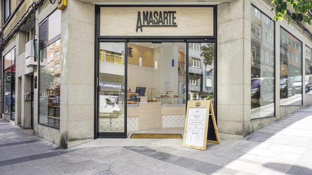 Imagen del exterior de Amasarte en avenida de Oza.