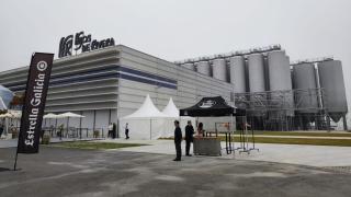 Vista parcial de la nueva fábrica de Estrella Galicia en Morás, en Arteixo (A Coruña).