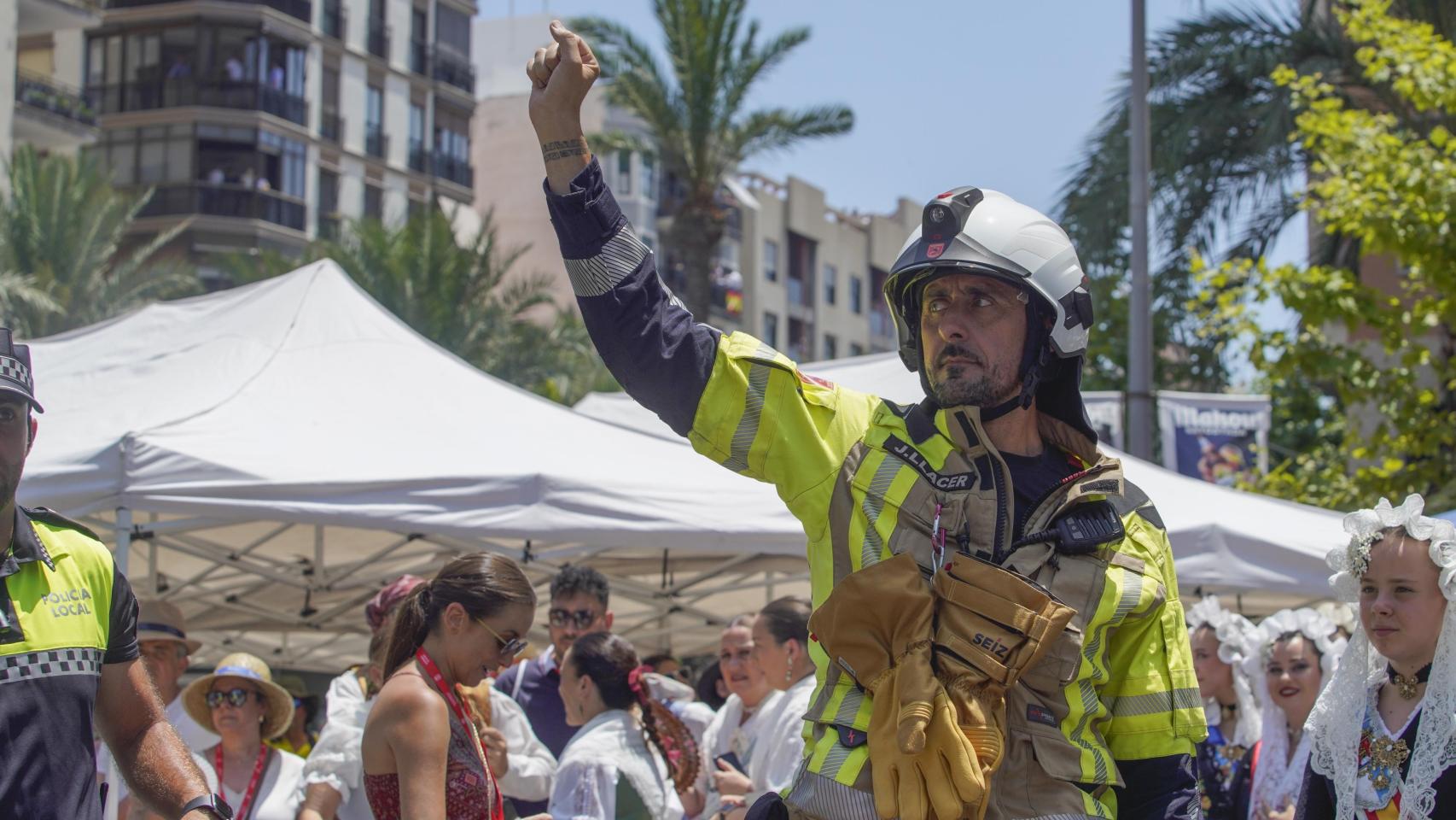 Así se ha vivido la tercera sesión del Concurso de Mascletás de las Hogueras de Alicante