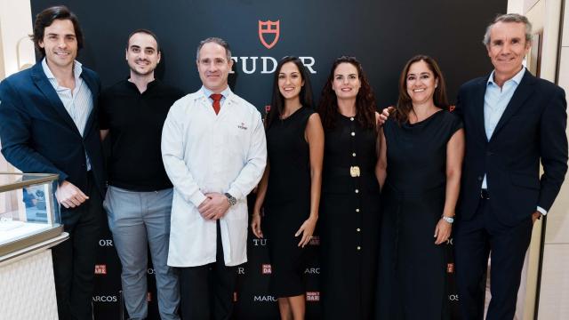 Un momento del acto en Joyería Marcos.