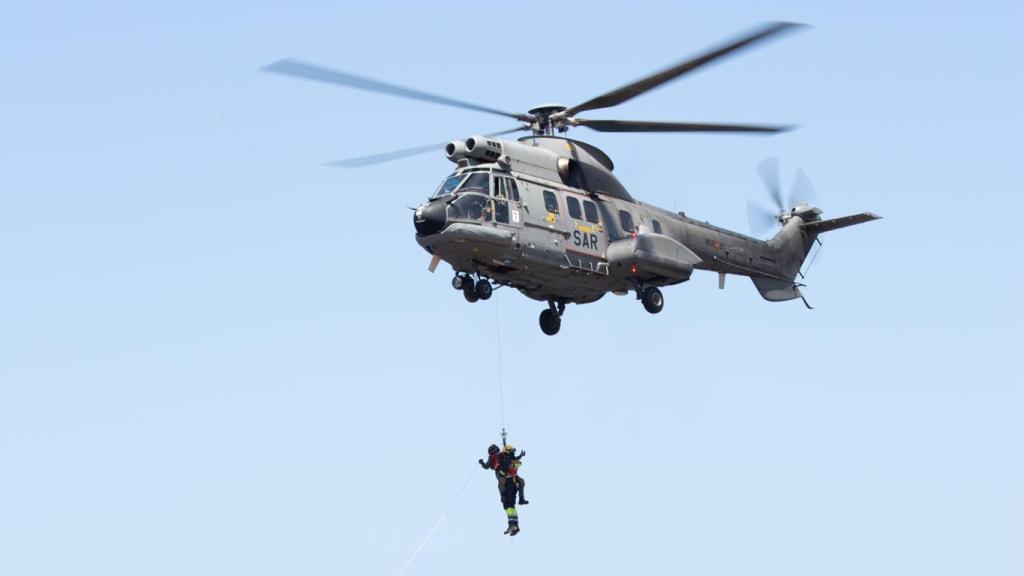 Un helicóptero del SAR.
