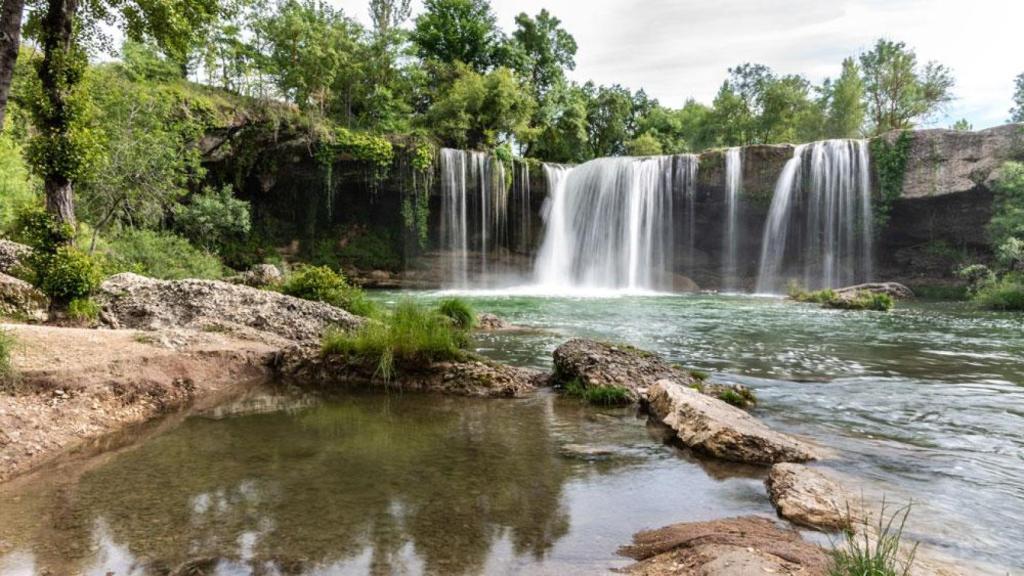 Cascada de Pedrosa de Tobalina en la provincia de Burgos