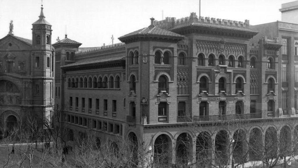 Vista exterior del edificio.