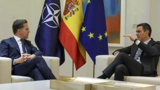 El secretario general de la OTAN, Mark Rutte, y el presidente del Gobierno, Pedro Sánchez, en una reunión en Moncloa.