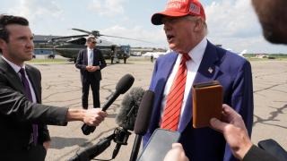 2025-06-20T194354Z_175083798_RC2J6FA537VI_RTRMADP_3_USA-TRUMP