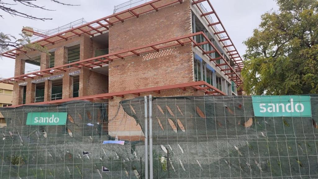 Obras en la Facultad de Filosofía y Letras.