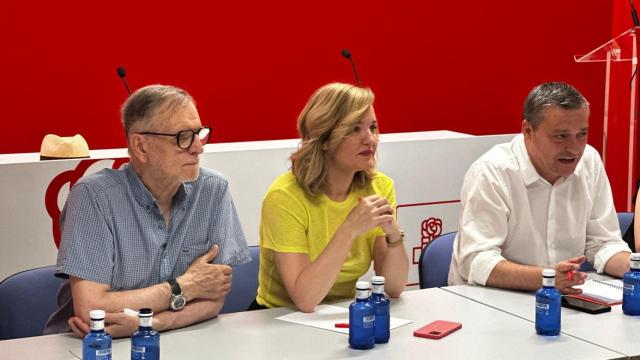 Marcelino Iglesias, Pilar Alegría y Fernando Sabés en  la Ejecutiva Provincial del PSOE Altoaragón.