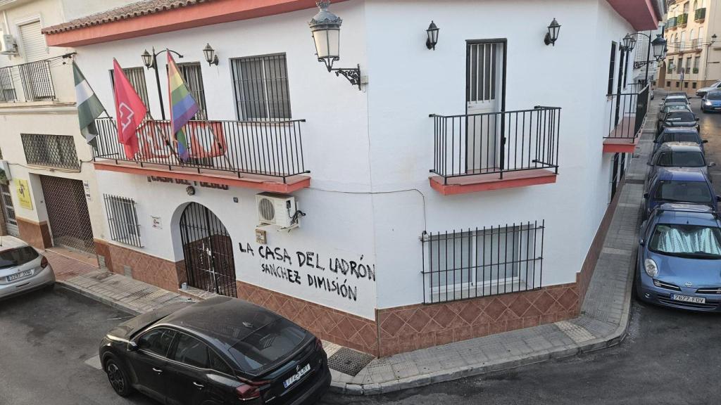 El PSOE de Alhaurín de la Torre denuncia actos vandálicos en su sede.