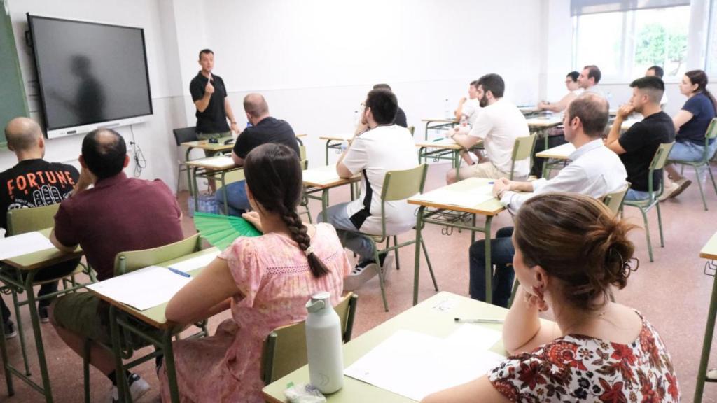 Imagen de las oposiciones al cuerpo de docentes de Enseñanzas Medias de Castilla-La Mancha celebradas este sábado.
