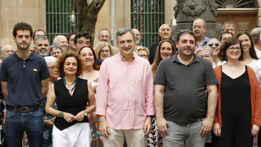 El Napar Buru Batzar organiza su primer Alderdikide Eguna (Día de los miembros del partido) en Pamplona con el objetivo de celebrar el 115 aniversario de la consolidación de EAJ-PNV con la participación, entre otros, del presidente del PNV, Aitor Esteban.