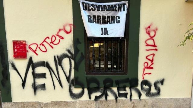 Pintadas en la sede del PSPV-PSOE en Aldaia. PSPV Aldaia