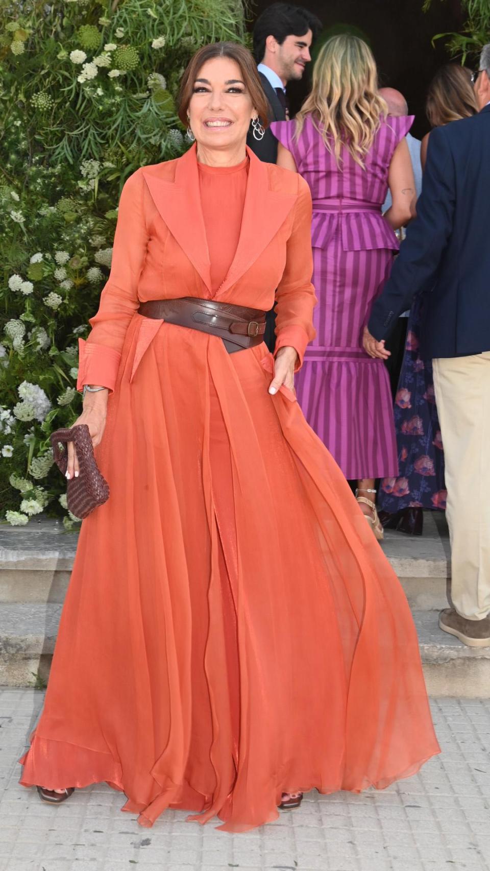 Raquel Revuelta, en la boda de su hija Claudia Ula, en la localidad gaditana de Zahara de los Atunes.