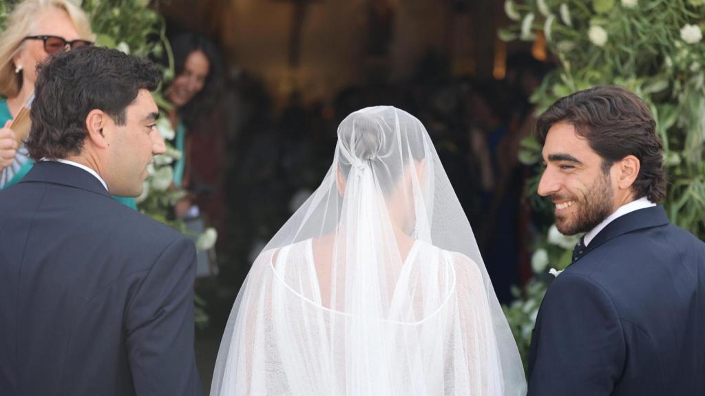 Claudia Ula, con sus hermanos Miki y Nicolás.