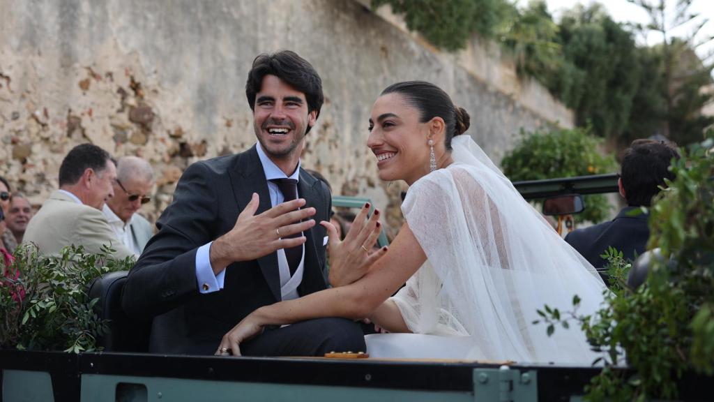 Claudia Ula y Vicente Benítez, tras convertirse en marido y mujer.