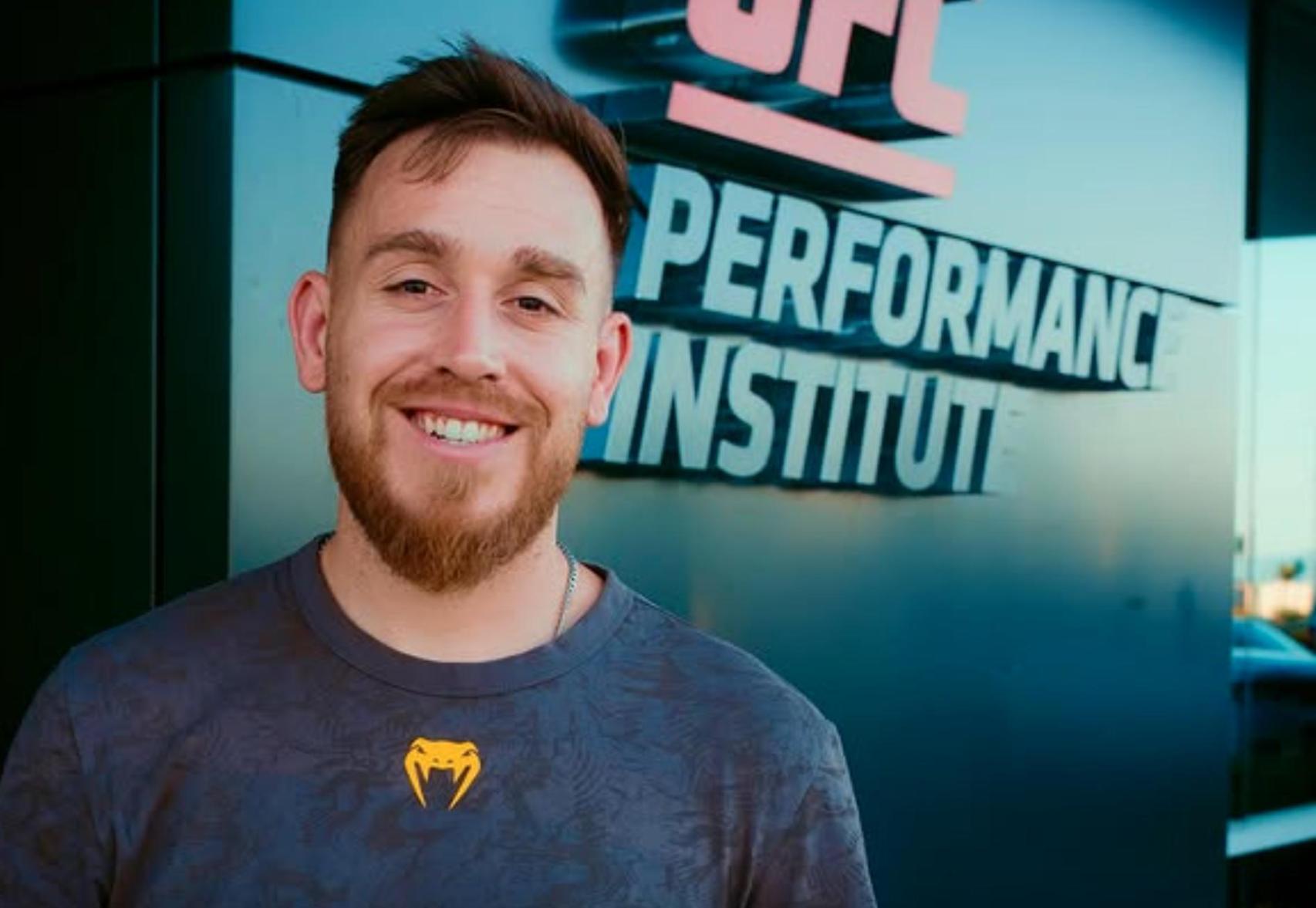 Javi Climent, entrenador de Ilia Topuria