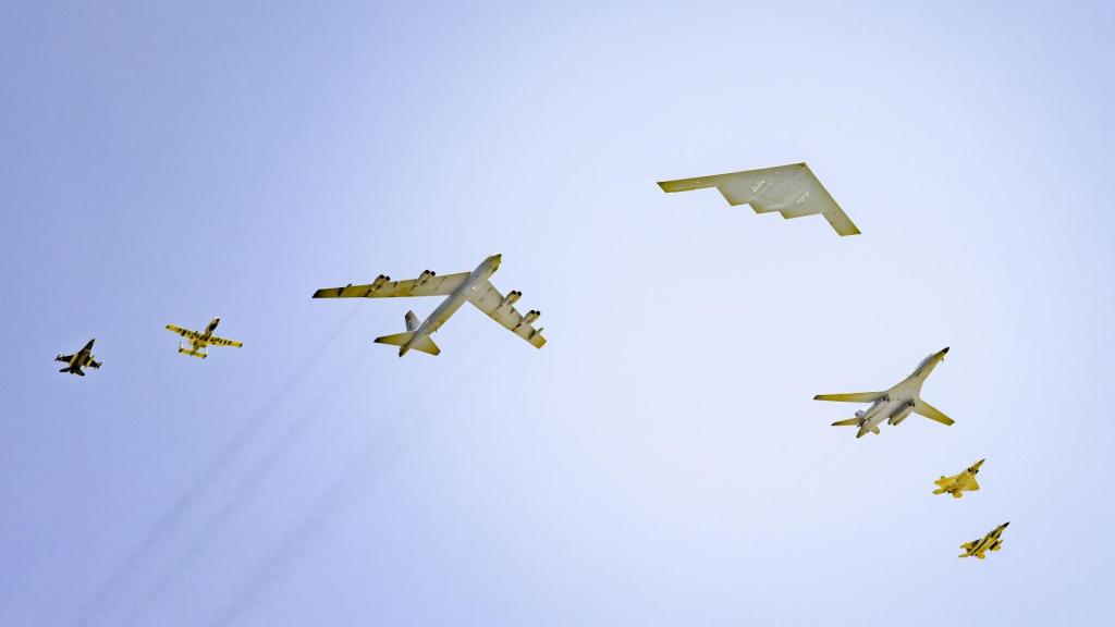 Despliegue aéreo liderado por el B-2 Spirit
