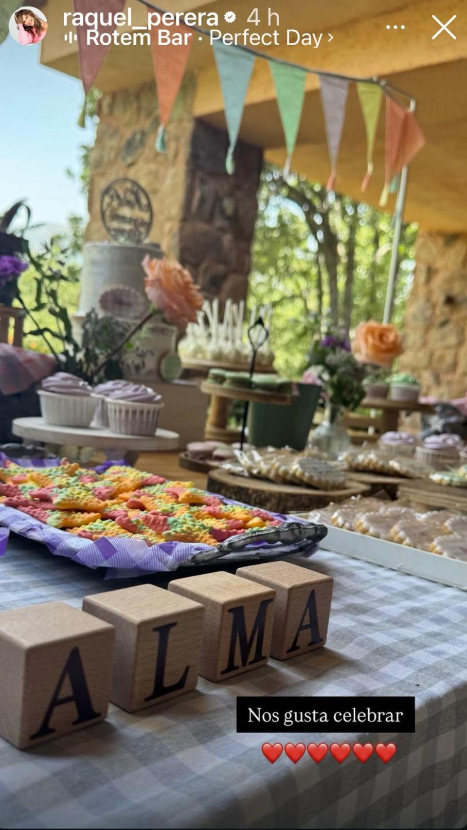 Una imagen de la finca que posee Alejandro Sanz en Jarandilla de la Vera, decorada para la comunión de sus hijos Alma y Dylan.