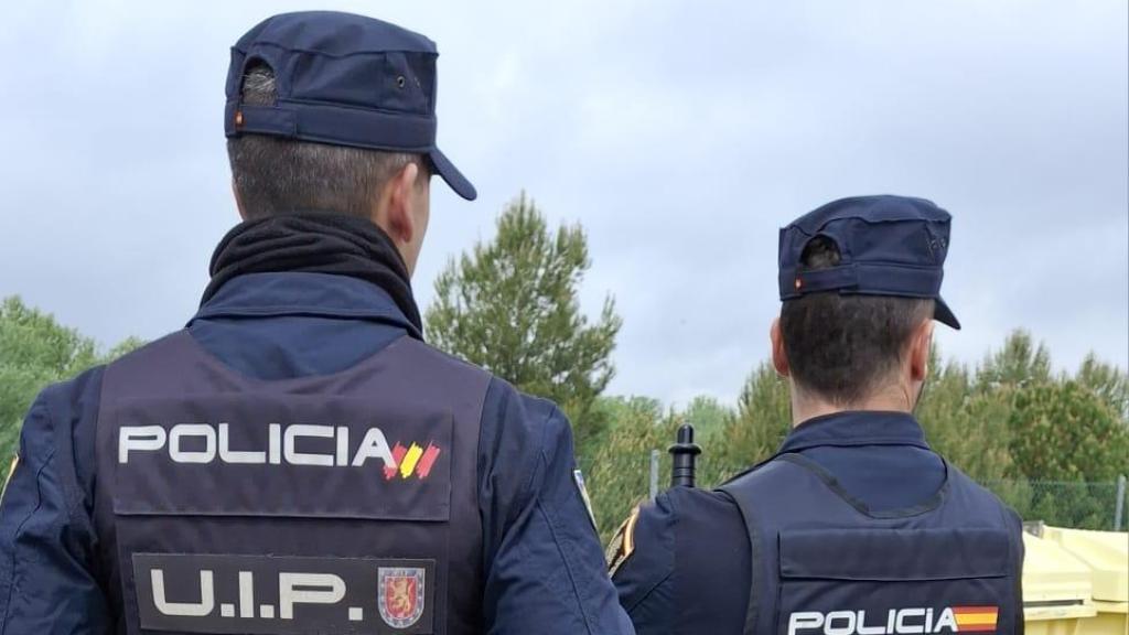 Agentes de la Policía Nacional