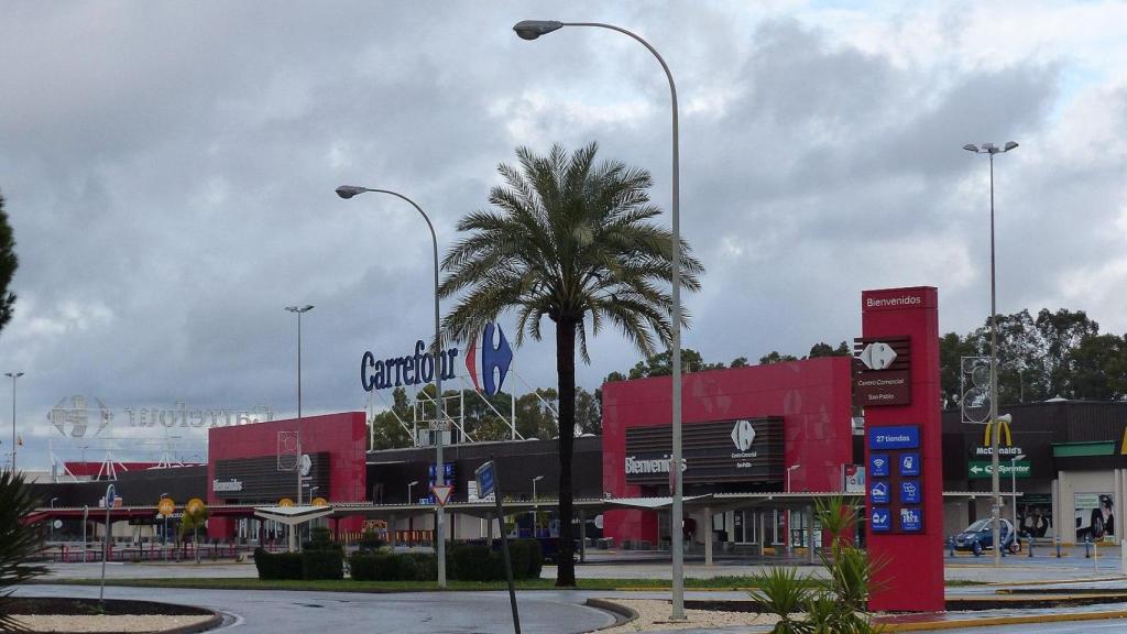 Carrefour se adelanta a las vacaciones de verano: rebaja el artículo imprescindible para los viajes en coche en familia