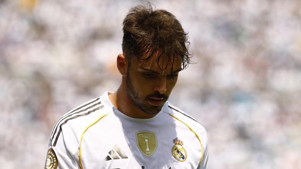 Raúl Asencio, con el Real Madrid