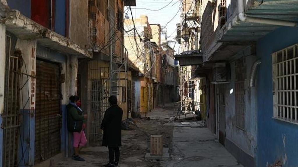 Una de las calles de Villa 31.