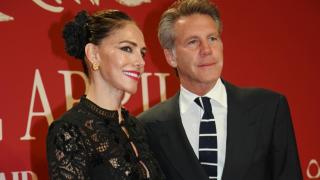 Manuel Filiberto de Saboya y Adriana Abascal, en una fotografía tomada en Sevilla en abril de 2025.