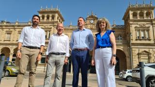 El presidente del Partido Popular de Zamora, José María Barrios; el portavoz del Grupo Parlamentario Popular en la Comisión de Transportes y Movilidad Sostenible en el Congreso de los Diputados, Héctor Palencia; y los diputados del PP por Zamora, Óscar Ramajo y Elvira Ramos
