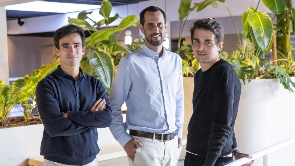 Equipo Dapibus de izquierda a derecha: Arturo Almazor, Carlos Conde y Alex Segura.