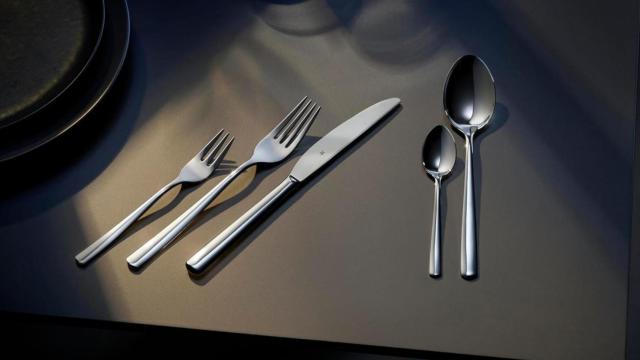Esta cubertería de acero inoxidable para 12 personas arrasa en Amazon con 9.400 valoraciones y un descuentazo del 32%