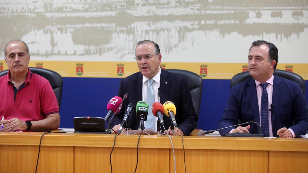 Jesús García-Barroso, José Julián Gregorio y David Moreno, de izquierda a derecha.