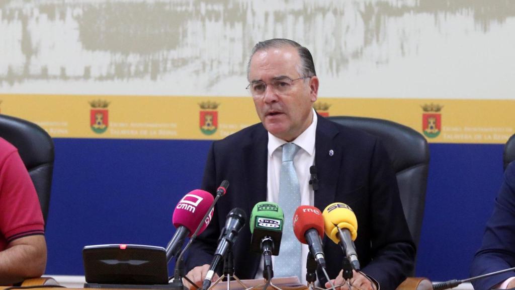 El alcalde de Talavera de la Reina, José Julián Gregorio.