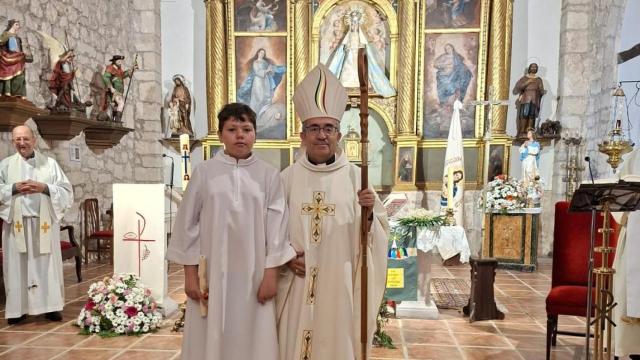 Eder y el arzobispo de Valladolid, Luis Argüello, el día que se bautizó e hizo la comunión