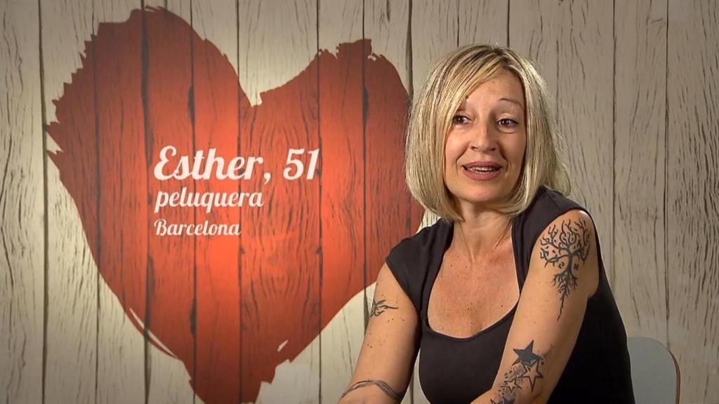 Esther, 51 años, en 'First Dates'
