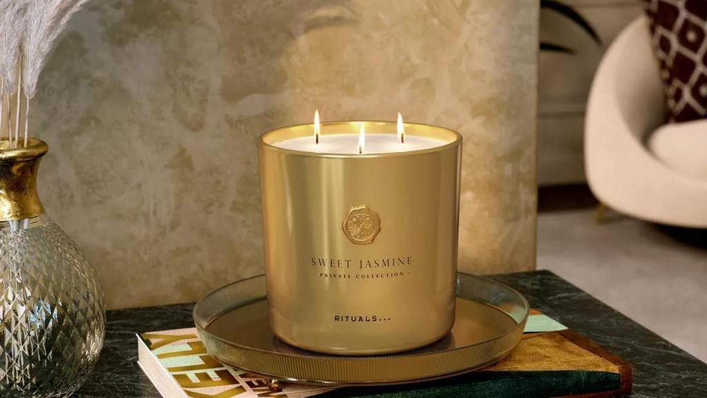 Vela aromática Sweet Jasmine de Rituals.
