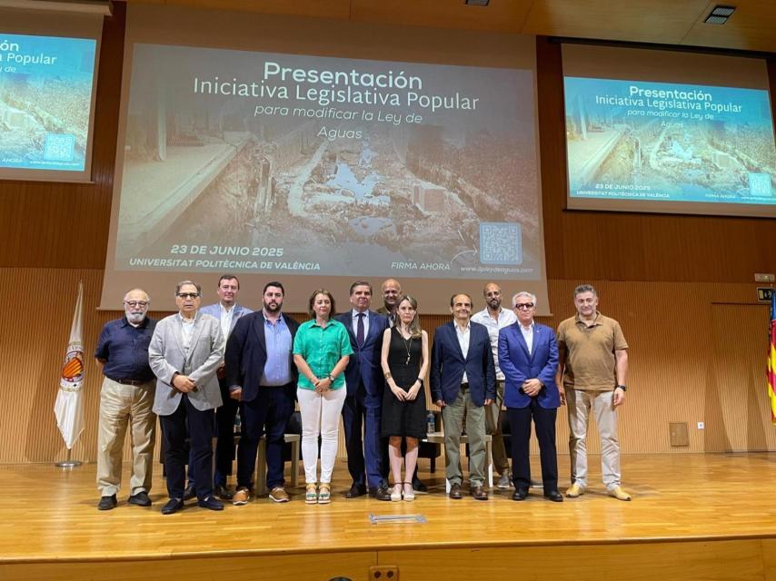 Presentación de la iniciativa para modificar la Ley de Aguas. EE