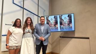 De izquierda a derecha: la concejala de Festejos, Cultura y Juventud, Susana Barajas, la diputada de Cultura de la Diputación de Valladolid, Yolanda Burgoa, y el alcalde de La Cistérniga, Alberto Redondo, durante la presentación del I Mercado Medieval