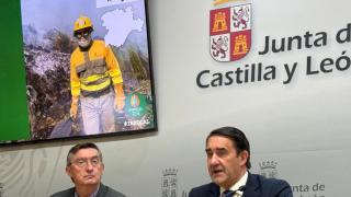 José Ángel Arranz, director general de Patrimonio Natural y Política Forestal, y Juan Carlos Suárez-Quiñones, consejero de Medio Ambiente, Vivienda y Ordenación del Territorio