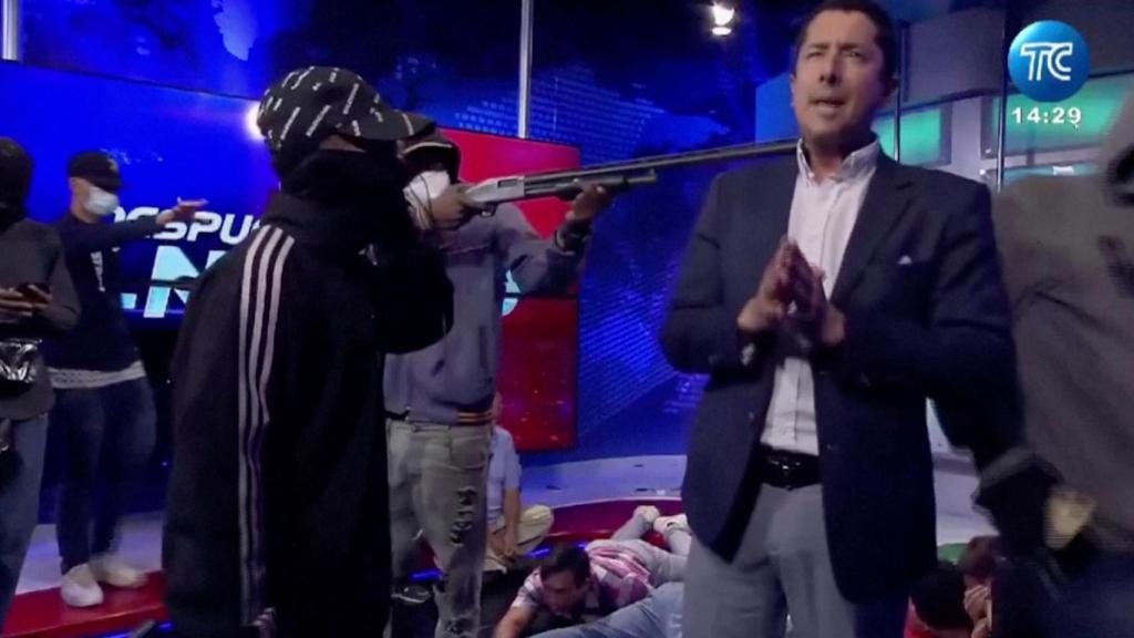 Asalto al canal de televisión.
