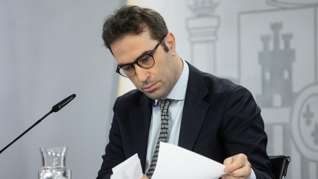 Carlos Cuerpo, ministro de Economía, durante la rueda de prensa del Consejo de Ministros.