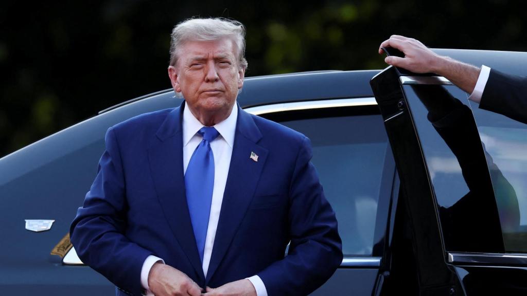 El presidente de Estados Unidos, Donald Trump, llega a una cena para jefes de estado y de gobierno de la OTAN en La Haya, Países Bajos, el 24 de junio de 2025.