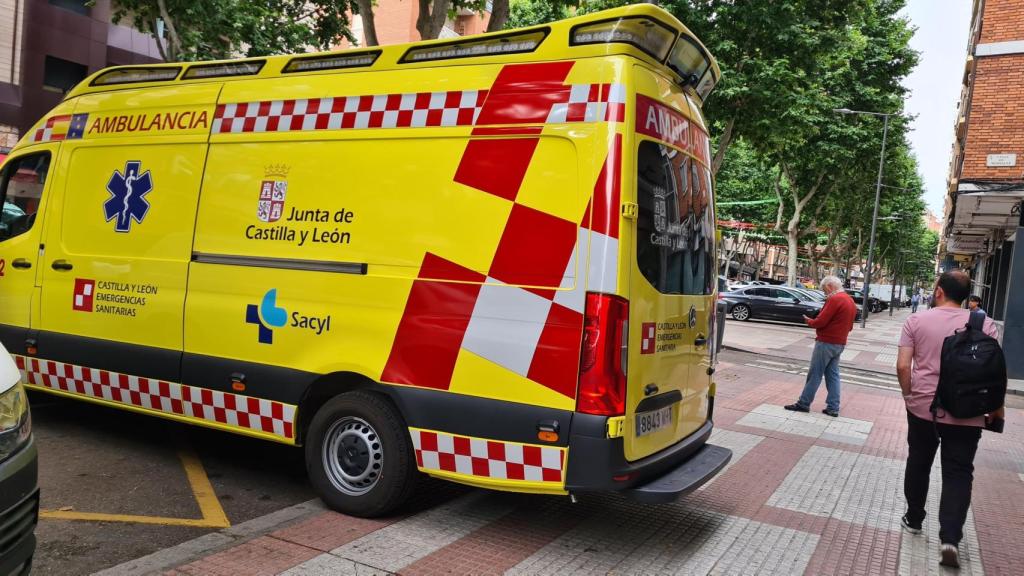ARCHIVO - Ambulancia de Emergencias Sanitarias del Sacyl