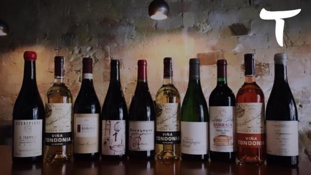 Un carrousel de vinos en Terra à Vins.